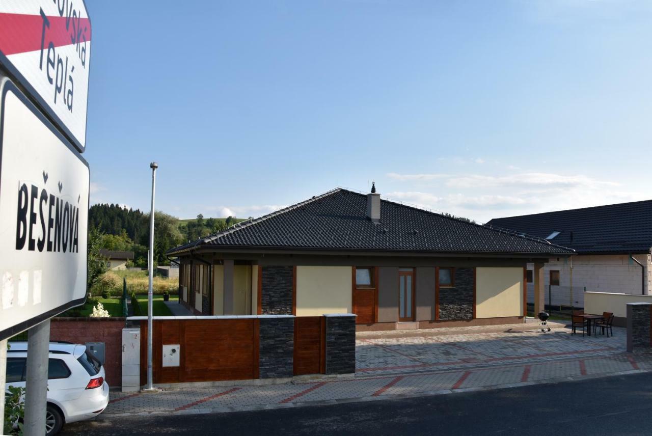 Appartamento Elemir Bešeňová Esterno foto