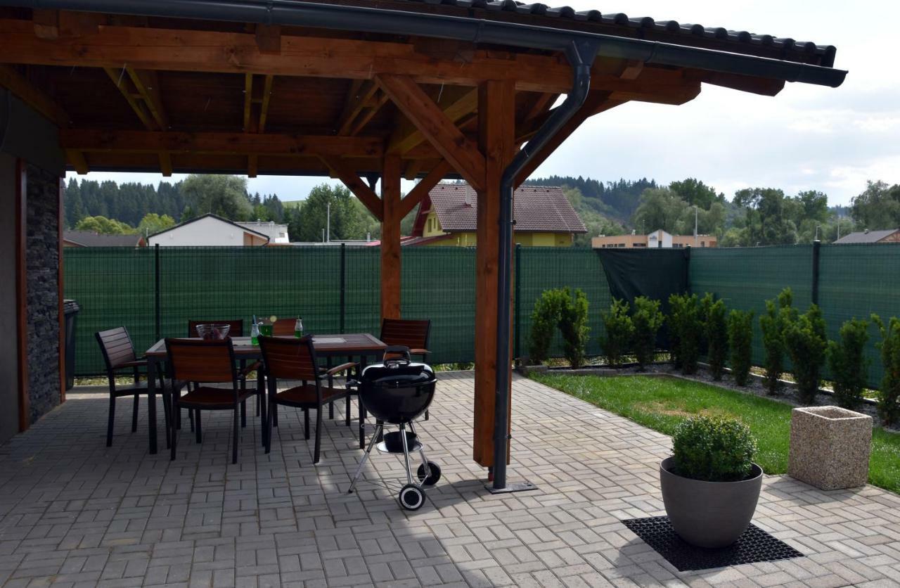 Appartamento Elemir Bešeňová Esterno foto
